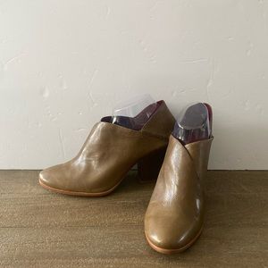 Aerin Cardin Leather Booties